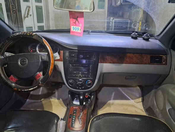 سيارة اوبترة للبيع موديل 2011.شركة مكينة كير خير من الله صدر جديد كهربائيات كلهة شغالة تايرات بحالة جيدة صبغ السيارة جديد دوشمة حراري ارضيات سفاري داخل السيارة صاج  منضومة لايت عدسة يعني نهار  حادث السيارة جاملغ امامي تبديل وجاملغ خلفي معمر بدون دواخل سعر السيارة 70 وبي مجال التصال على الرقم *********** السيارة بسمي
