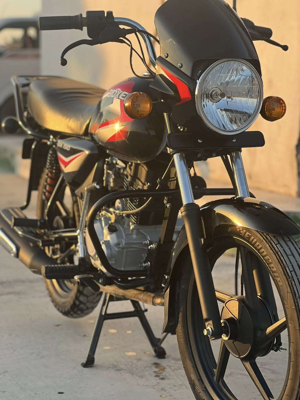 السلام وعليكم دراجة بوكسر موديل ٢٣ اوراق جاهزة تكدر ترقم هسه الترقيم مفتوح مابيهة نقص ولا برغي النظافة خير من الله مكان الدراجة ديالى ناحية جديدة الشط للاستفسار اتصل وادلل ***********
