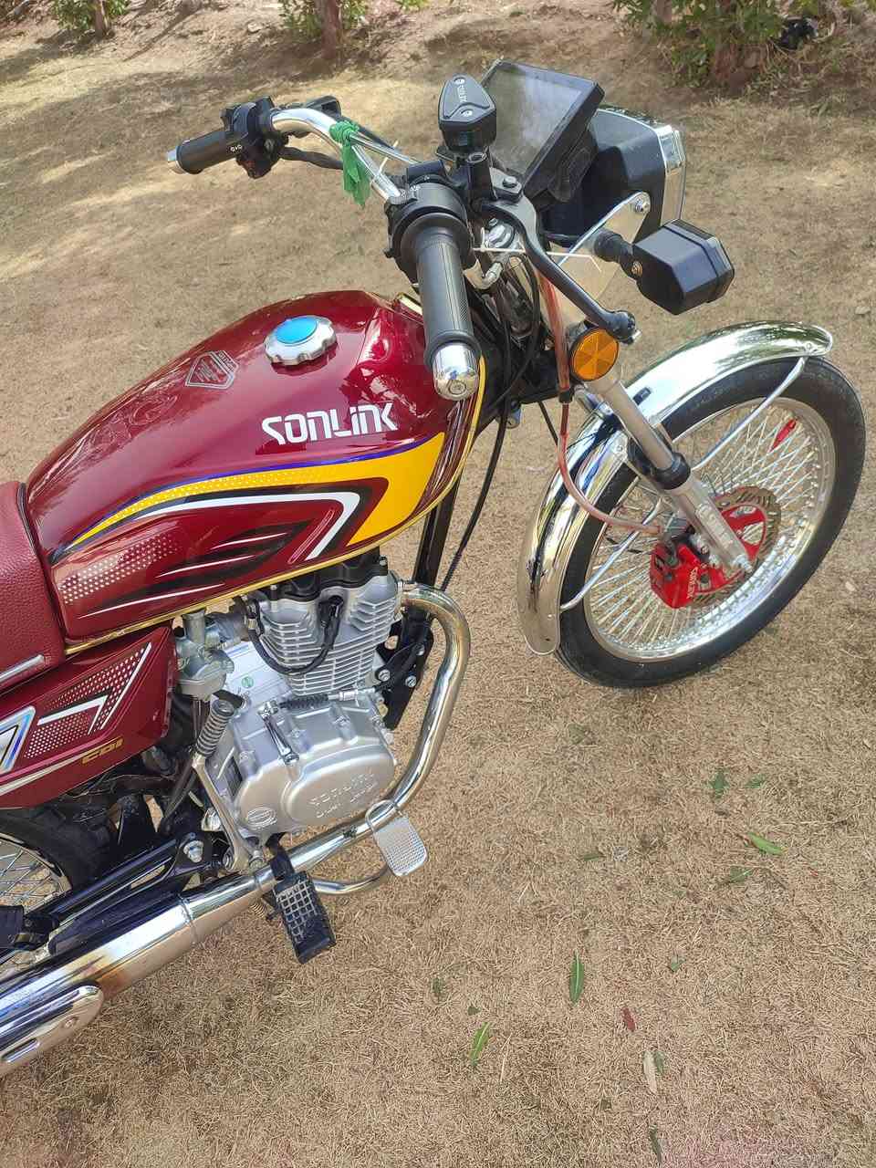 سلام عليكم دراجه تايكر  للبيع موديل 25 صار شهر من طالعه من الوكيل جديده السعر 700 المكان بابل الحمزه الغربي 
***********
