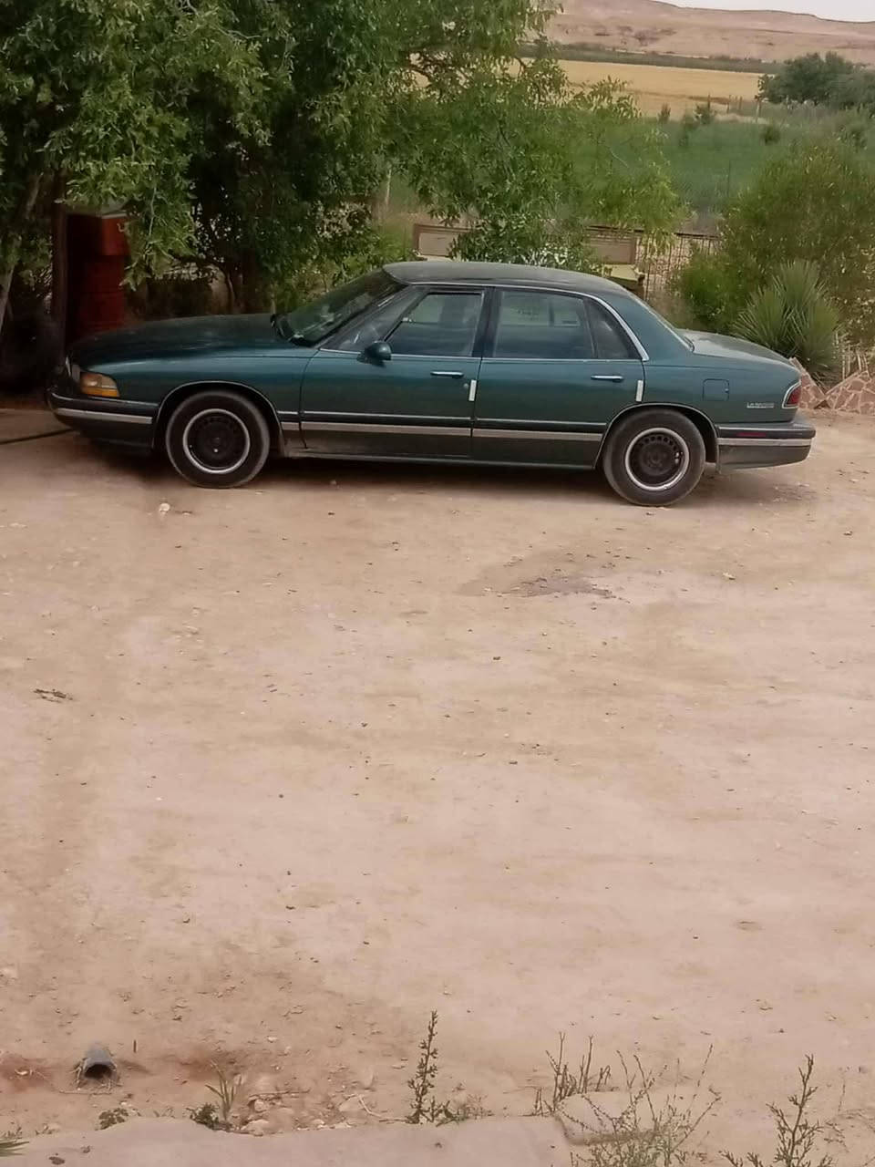 سلام وعليكم
بيوك موديل 92 لبيع أو مراوس 
رقم انكليزي جديد بسمي 
محرك سته بلادي كير كفاله 
***********
