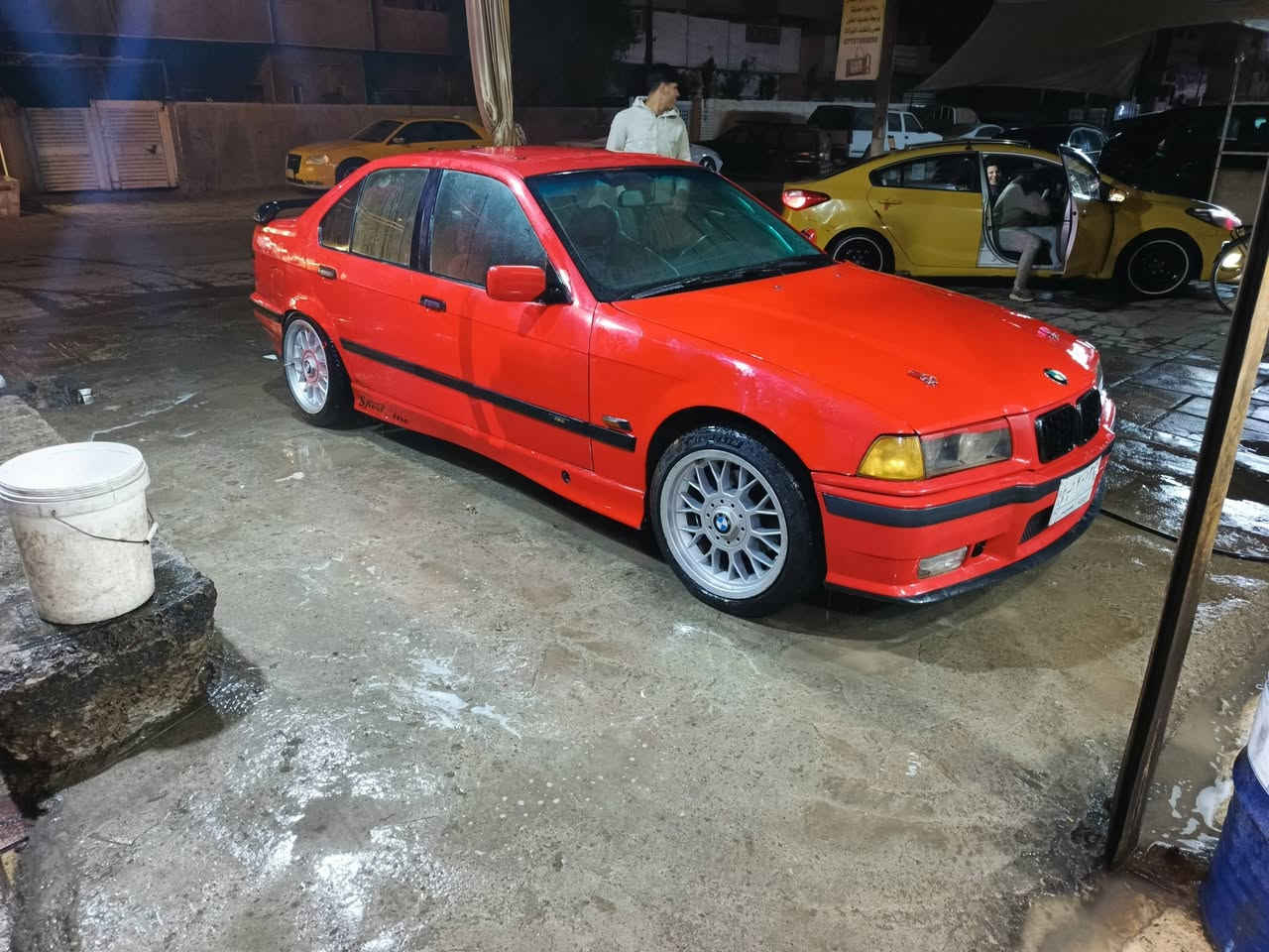 السلام عليكم بي ام e36 السياره معدله بل كامل محرك 525 مسكر كبس، كير جاترك  ZF, نمره قصيره ويل 17بي بي سي 
 كت كامل  M3, , سبايدر اصلي، تبريد ثلج موديل 91,
رقم كركوك موازي تحويل منل شرعي، كهربائيات كلهه شغاله 
عليهه شلعه تخوف، سلايت مكسور اذراع، ونقصهه حداده 
السعره 48وبي مجال سياره تخبل مكان السياره بغداد الدوره 
 *********** كزوز رياضي، جام ٤كهرباء ، تبريد لمس،
