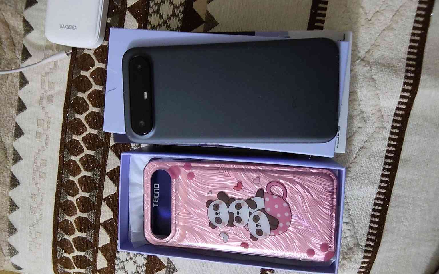 جهاز تكنو جهاز نحيف خفيف استخدام سبوع غرض لبيع حاجه 
سعره 300 
اتصال ***********
