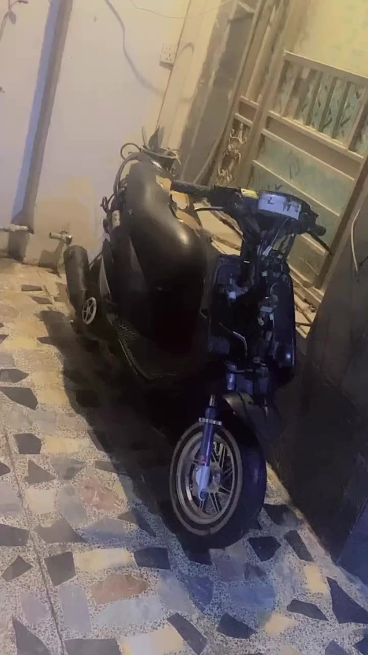 سلام عليكم شباب عدله كامله كفرات أربعه ولفات بكلابت أربع ولفات  مابيه اي نقص غراضه كله موجوده + بس تاير طاك وعندي تاير شغاله يرادله بس باتري واني ممتفرغله 250 بيه مجال بغداد الدوره ***********
