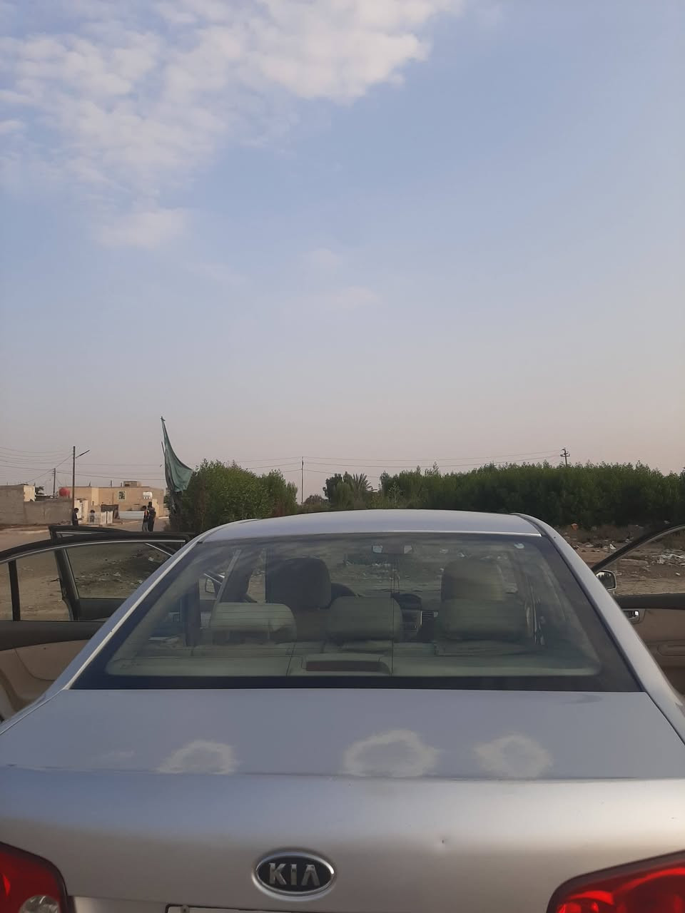 السلام عليكم 
كية اوبتيما موديل الفين و٧ خليجي رقم بصرة السعر ٨٥ وبيها مجال المكان ميسان ،*********** الرقم لل استفسار
