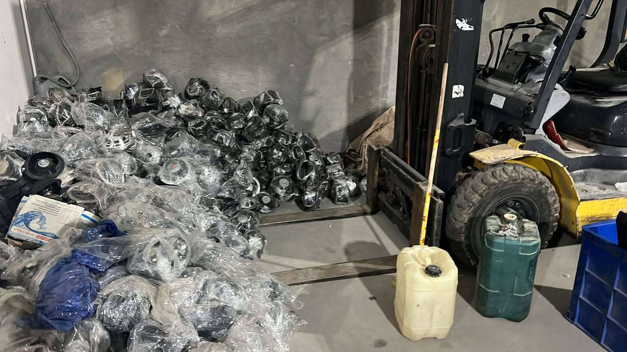 للبيع جمله فقط
جميع كصاات وأبواب بنكو 
***********
