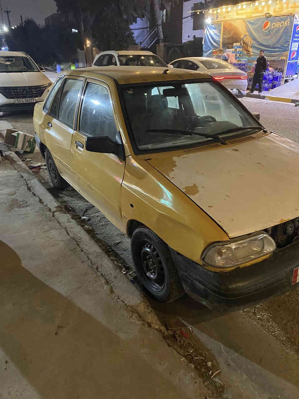 السلام عليكم 
سايبا 2012 للبيع 
رقم بغداد الجديد 
سنوية لل 2030  باسمي 
غرامات وهيئة صفر 
گير ومكينة نضيفات 
صدر امامي خلفي جديد
تخم تايرات + ويل جديد
مكان السيارة بغداد حي الجامعة 
السعر 22 وبيها مجال للشراي
الرقم ***********
