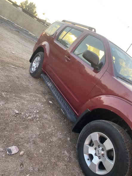 سلام عليكم
***********
باتفدر للبيع موديل ٢٠٠٨ بسمي رقم بغداد دولي ٧راكب محرك ٤٠٠٠  مكينه كير كفاله تبريد ثلج صدر امامي خلفي نضيف تحكمات سترين جهتين كشنات جلد وكراسي كهرباء صندوك شفط تخم تاير نضيف كهربائيات لاجطل ولا تلزيك عل بلاد ربع جاملغ امامي فقط صبغ الباقي شرط الفحص وبالعافيه عل صاحب النصيب عنواني بغداد الكرخ بسعر ٩٥$
