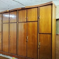 يوجد غرفه مسرح ست قطع للبيع خشب صاج عراقي السعر ٧٥٠ وبي مجال للاستفسار...