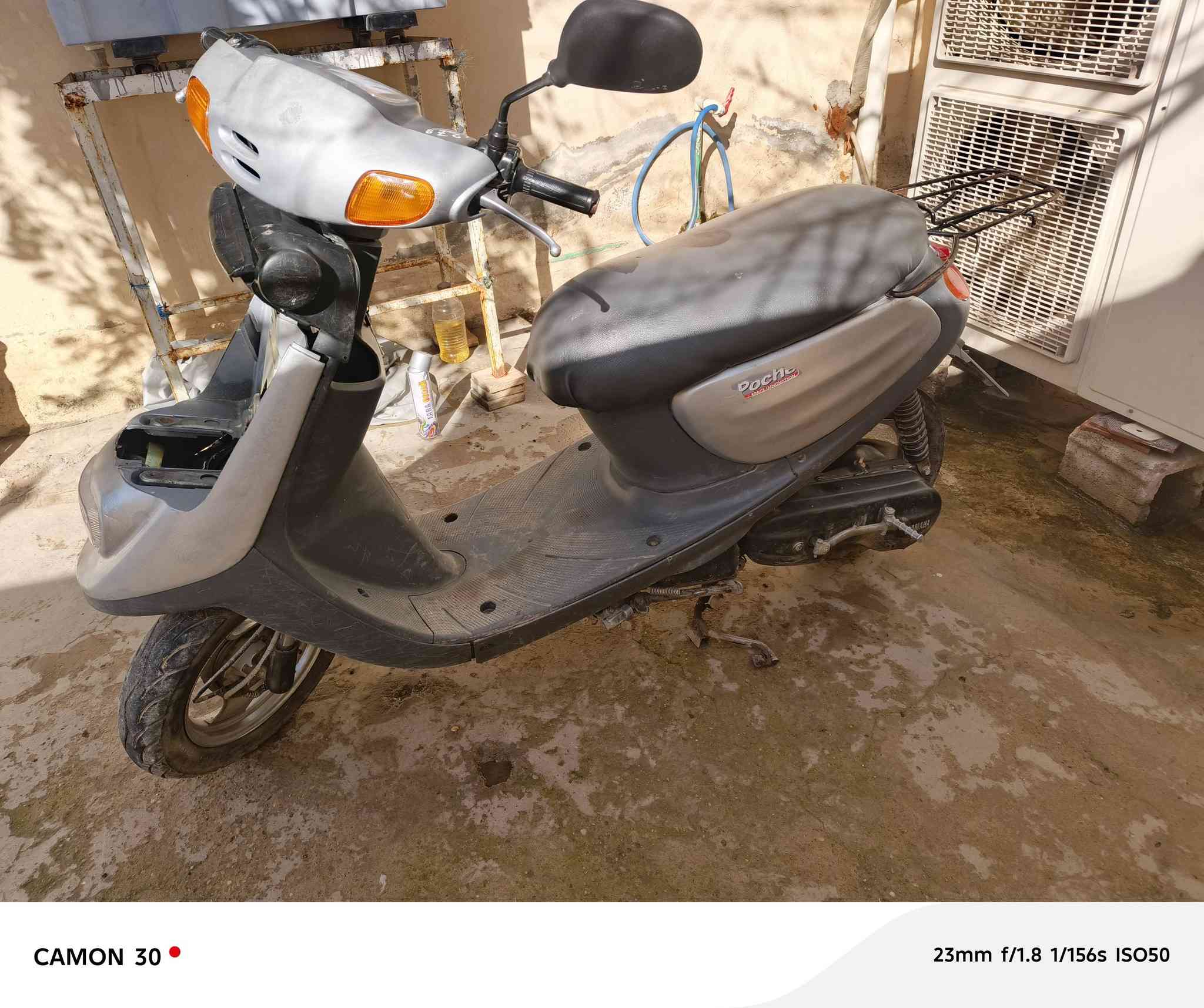 سلام عليكم دراجه سله جبير للبيع ما بي أي عيب فقط سله مابي والملوبات مابي طايرات جديد كفرات بلادي مكينا ما مفتوح سعر 325الف بيها مجال عنوان كركوك شورجه رقم الهاتف ***********
