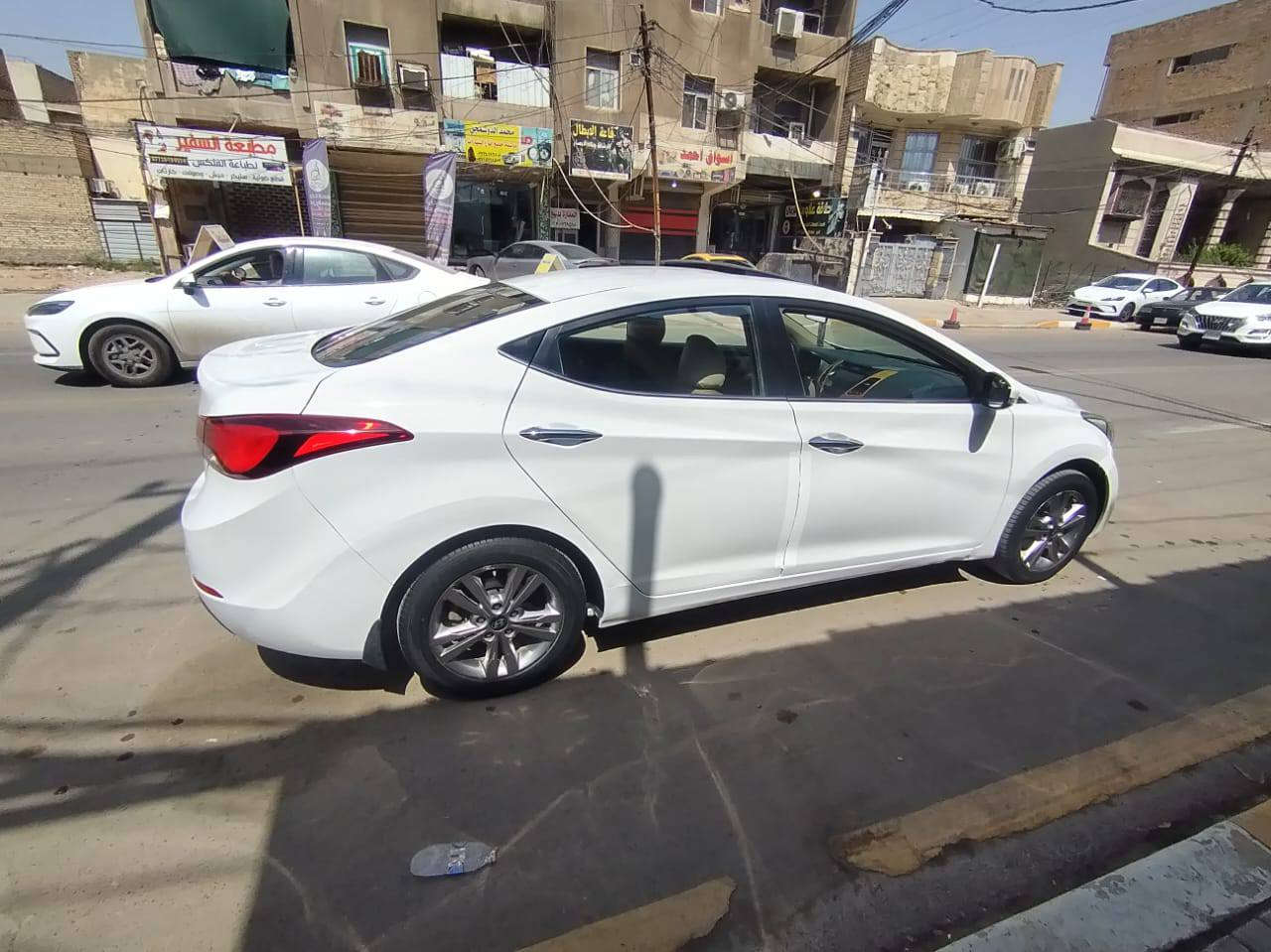 السلام عليكم
هونداي النتره خليجي فول مواصفات
فتحه وشاشه وتحكمات جهتين وداخل جلد 
بيه صبغ موضح بالسونار موجود ويه الصور 
السعر ب107 وبيه مجال 
التصال او المراسله واتساب 
 علاء0781 209 3592 بغداد, العراق
