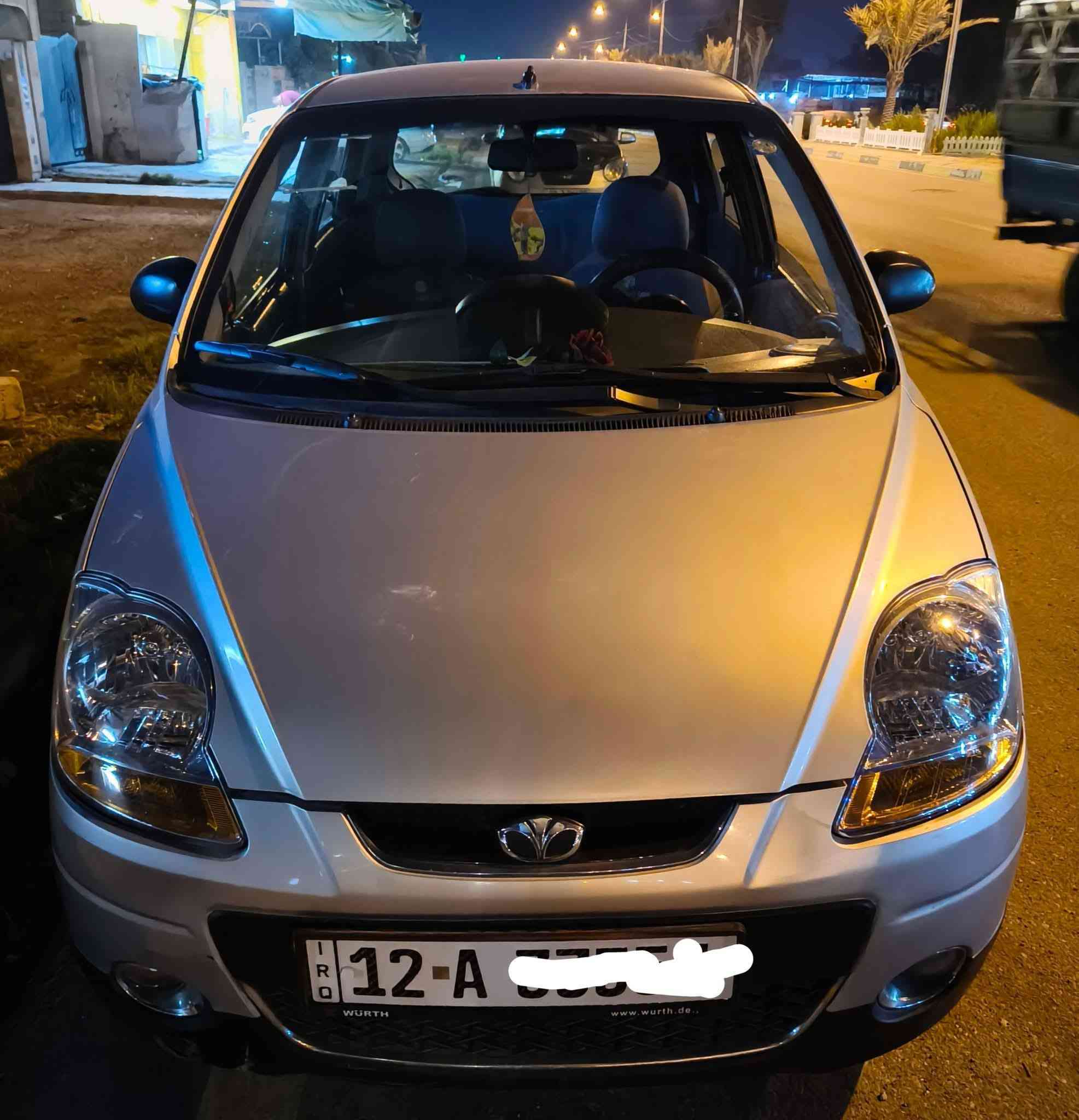 سبارك 2007 كوري ارغب حجم بل سبارك اغراضها بلاش 
للبيع 
السيارة كير توماتيك 
المحرك والكير جديد 
محرك 3
بيها كوبون بانزين 
بيها شاشة وكاميرا 
تبريد شغال 
كهربائيات كلها شغال 
باتري جديد 
الجام مال شركة جديد 
صبغ بيها دائر الخلفي بيها نص دوسا صبغ
بدون دواخل 
خارج وداخل جديد 
السعر 62$
صاحبها بنت شرط التحويل 
السيارة  رقم نينوى مسطره سنويه لي 2030 
للاستفسار
***********
***********
ملاحضه مكلف بالنشر اقرا التفاصيل زين وخابر.
