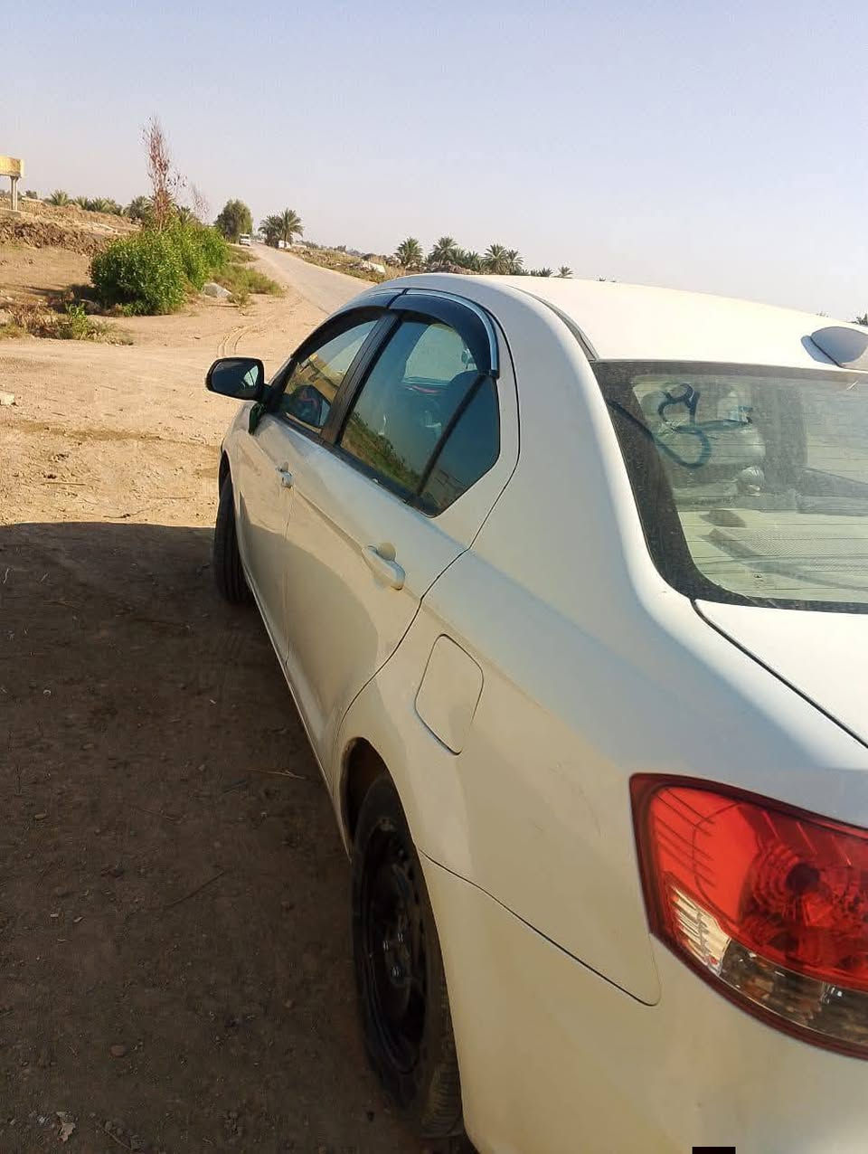 السلام عليكم  فولاكس صيني موديل 11 رقم بغداد  بسمي  السياره جاهزه ما بيه اي شي السياره حلوه البيع ومروس حسب القناعه سعره 60 وبيه مجال  مكان السياره بابل مكينه وكير خير من الله رقم الهاتف  ‏‪***********‬‏
