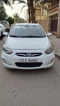 اكسنت ٢٠١٣ بسمي مكفولة عدة شبر جوة قبق البانزين وشوية بلدوسة تدفئة تبر...