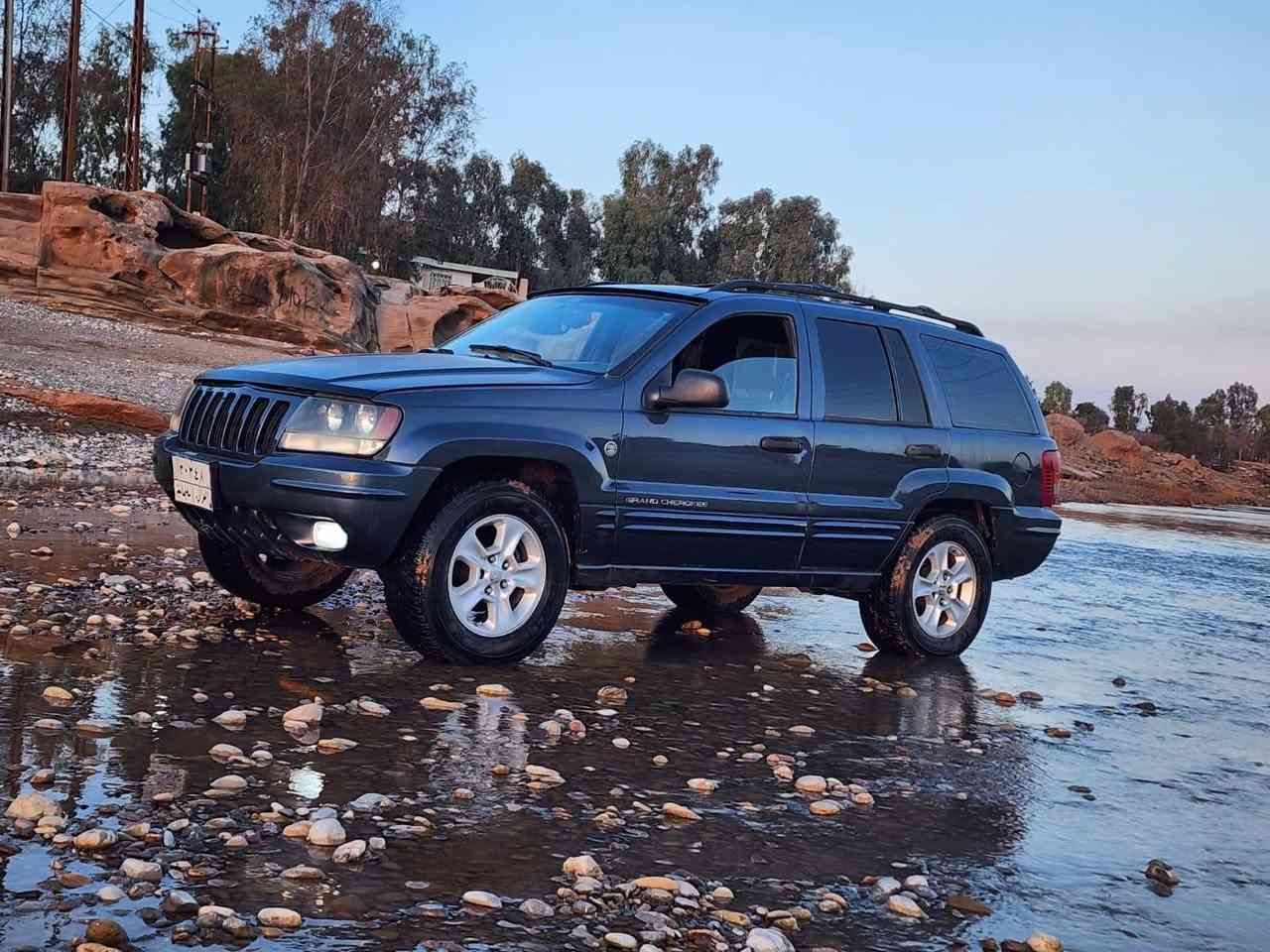 جيب 2001 لمتد  فول مواصفات ماشية ١٦٥   صدر أمامي خلفي اذا تسمع صوت طكه  الك حق   كير محرك جديد لوك حرفيا المحرك صارلة ١٠ ايام مشدود أوربي جديد ٨سلندر 
تبريد تدفئه كهربائيات كلها شغاله  كلوب نقص ماكو  ترايها حيل حلو حيل حيل اقتصاديه بصرف البانزين 
ولاكلوب يشغل بالدشبول  ضفيرة جديدة تشوف بعينك وتحكم   صبغ حزام بيها طخطخات بسيطه
  والهزه قبل اسبوع سويته جديد بشرط التحويل باسم صديقي بنفس اليوم تحولها 
السيارة مصروف عليها تشوف بعينك وتحكم سعرها ٦٥ وبيها مجال مكاني كركوك خلاف كلامي تاخذ كروتك مني 
كلشي موضحلك اقره المنشور وخابرني ***********
