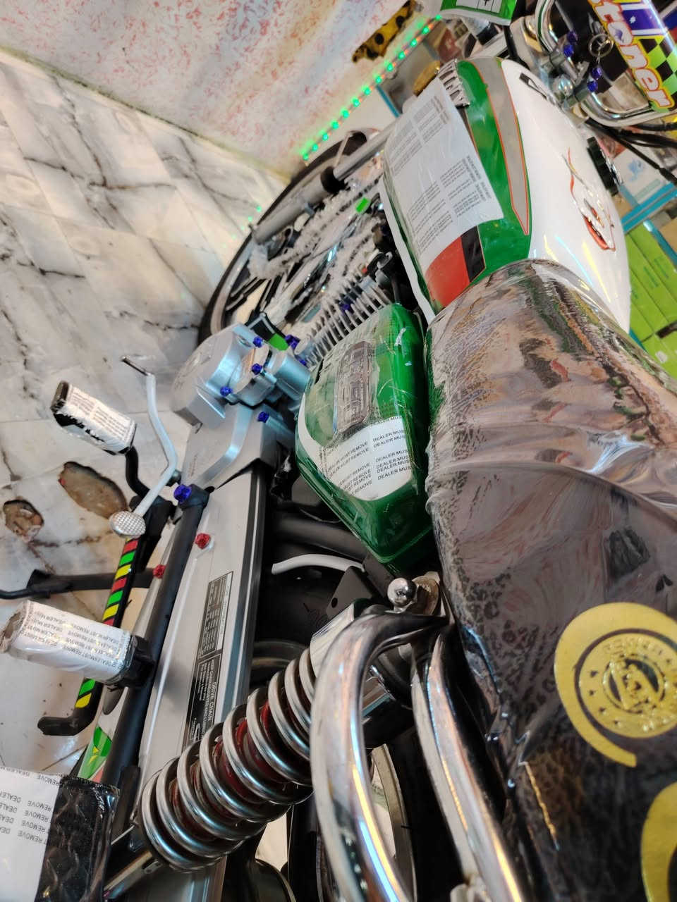 ياألله
دراجه سيفان نضيف موديل 2022 مسجل سنويه ولوحات 2 انكليزي  تحويل ثاني يوم السعر مليون و350
متواجد ع الخاص...
الاستفسار...***********
السكن رمادي تأميم
