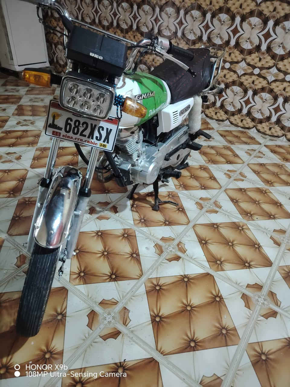 السلام عليكم دراجه نامه سي جي دراجه اوراق اصليه دراجه كل نقص ما بيهه كرهباءيات كامله السعر 900وبيهه مجال قليل المكان بصرة الزبير رقم الهاتف ***********واتساب.
