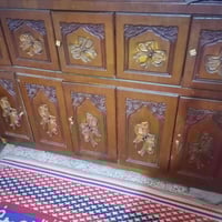 منضدة • للبيع • بتظحيه