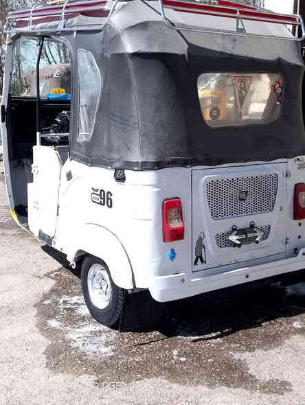 السلام عليكم
22/4 
كفاله عامه ماعده زلق بلقد 
راي اتصال نت ماعدي 
***********
