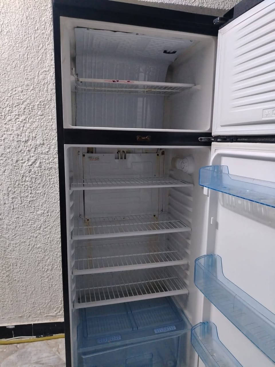 عندي هاي الثلاجه اخت الجديده مستخدمه تبريدها كلش قوي وبسعر كلش مناسب ليريدها يراسلني


**إذا كنت صاحب هذا الإعلان وتريد حذفه لأي سبب، رجاءا أرسل رسالة إلى الدعم الفني**