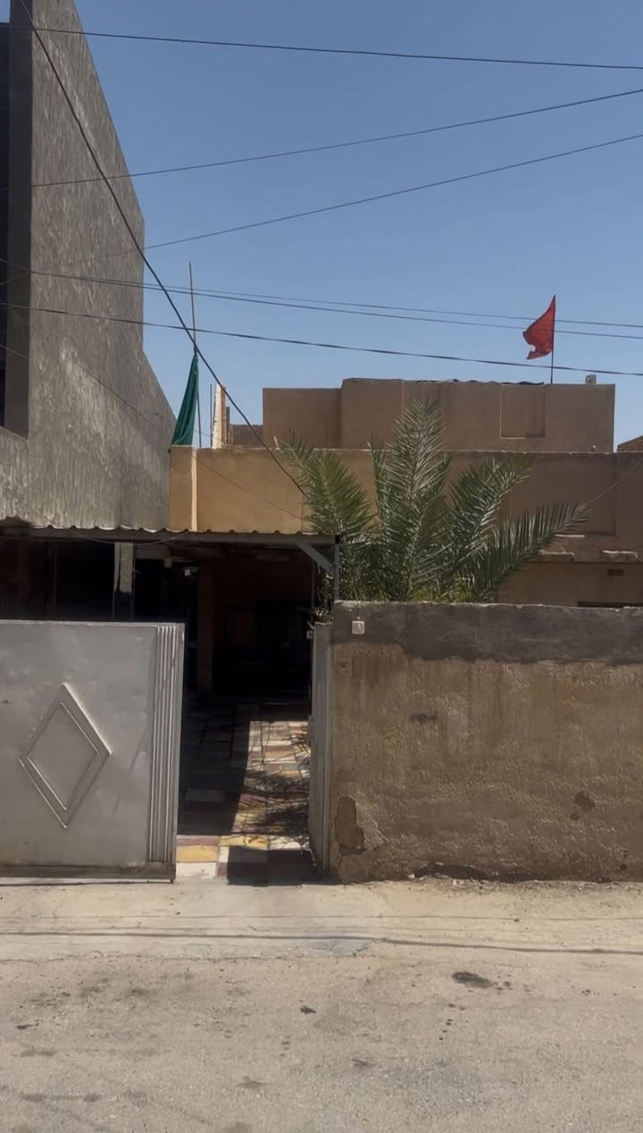 ياالله  للبيع او مراوس بيت وتنباع نصف القطعه
السلام عليكم بيت يعتبر قطعه طابو صرف مكان الدار حي البكرلي الأسواق الااولي موقعه راقي منطقه هادئه كافت الخدمات متوفره ماء مجاري شارع تبليط المشتري يكدر يسحب قرض إسكان وتكدر تسحب عليه مبادره ايضن تلقه وره المشتري أبيعك نقد او نصف القطعه سعر المتر مليون و100 الف وبيه مجال الاتصال علي الرقم ***********
