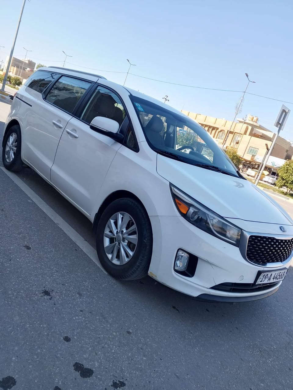 سلام عليكم سياره للبيع سيدونا موديل 2021 بدون حادث السياره  كفاله عن الضربه والتبديل كير مكينه  كفاله لا تنقيص لا تبخير مواصفات فول واحد على ابواب كهرباء كشنات جلد كشنات كهرباء شاشة تحكم ستيرن ثلاث قطع تبريد سبعه راكب بشاير بالمري شفط تخم تاير حداديه تدفئه تبريد ثلج هزه جديده العنوان كربلاء السعر// 195// بيها مجال بسيط تحويل مباشر رقم *********** الهاتف
