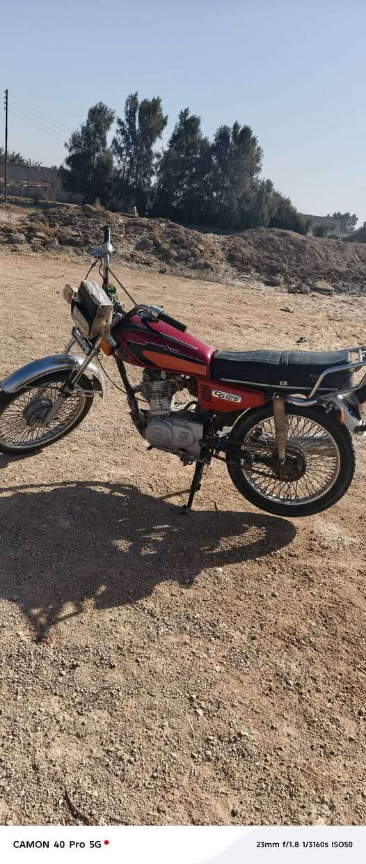 سلام عليكم  دراجة تايكر للبيع  مديل 2020سعر 425وبي مجال مستعجل للبيع الهاتف ***********
