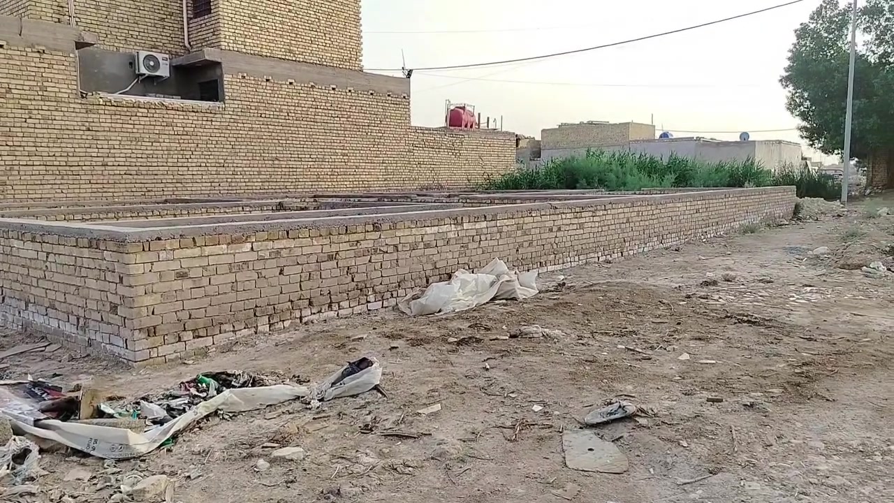 السلام عليكم بتلو للبيع مساحه 200 مكانه بالسبحه يم قريه عتبه السعر بالخاص ***********

