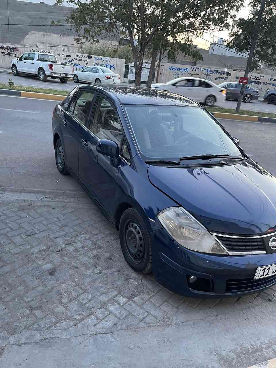 السلام عليكم للبيع فيرسه2008وارد امريكي حادثه جاملغ وبنيد مصبوغه احزام جاهزه عله اخر حبايه كير مكينه صدر تخم تاير منضمومه تبريد غرفه جديده رقم بغداد تحويل مباشر بيه سونار جديد مرفق مع الصور السعر63وبيه شي بسيط جدا 
***********
