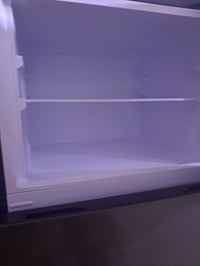 ثلاجة 20 قدم • فستل • مستعملة شهرين