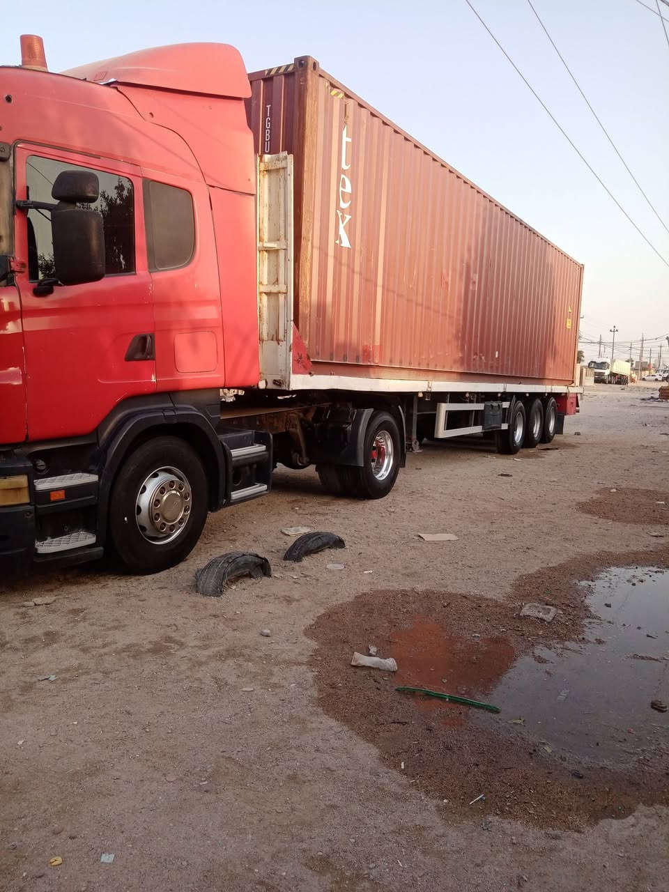 سلام عليكم 
البيع سكانيه 2005 السياره جديده خير من الله تبريد شغال لا تبخير و لا تنقيص راس و عربانه  عربانه اوربيه كير عادي3X3 رقم التليفون ***********
