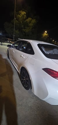 للبيع كورلا هايبرد موديل 2024 مكفوله من الضربه والتبديل والصبغ   ماشية...