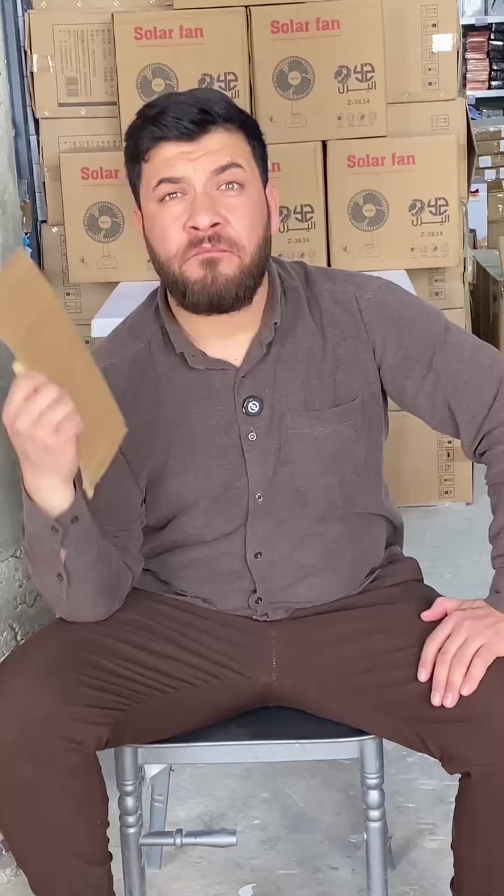 💨☀️ انتعاشك بأي وقت بدون كهرباء!

مروحة شحن لاسلكية تعطيك هواء بارد وهادئ 🌬️
مثالية وقت انقطاع الكهرباء 🔋
خفيفة وسهلة النقل وموفرة للطاقة ♻️

راحة مستمرة وين ما تكون 💪


**إذا كنت صاحب هذا الإعلان وتريد حذفه لأي سبب، رجاءا أرسل رسالة إلى الدعم الفني**