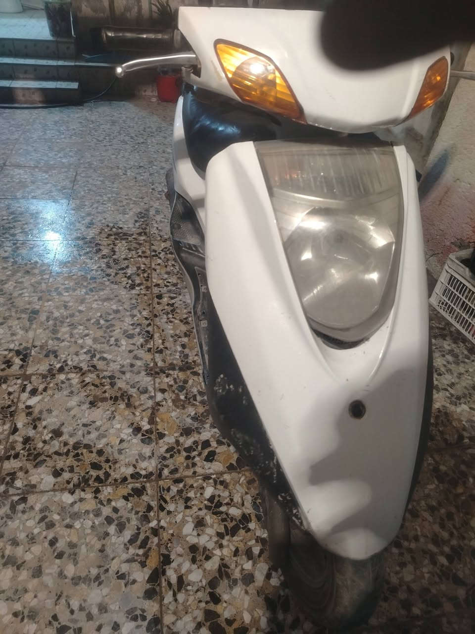 دراجه للبيع بريز شغله كهربيات مكينه
كفرها حلو ابيع كوم حديد نقص باتري 
تشتغل الدراجه
المكان بغداد 325

اتصال ***********
