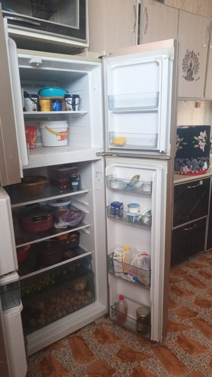 مكلف بل النشر مراسلة واتساب او اتصل على الرقم ***********

 ثلاجه حجم الجبير بخاريه بعده جديده استعمال قليل ابد مداخله تصليح
