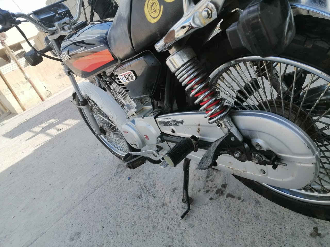 سلام عليكم سولنك 2024
محرك مامفتوح شرط قطرة صوت مابي اخرس معدل شلعة تايرات وياله جدد دبلات بلاد جدد كهربائيات كلها شغاله لايت زينون عالي ناصي هورن اشاير الوان رباعي بك لايت الوان وبيها نشرات بريك امامي عمبار دراجه احلئ من صور منفيس بيها ماناقصها برغي سعرها 530 بيها مجال عنوان كركوك خاص مفتوح ***********
