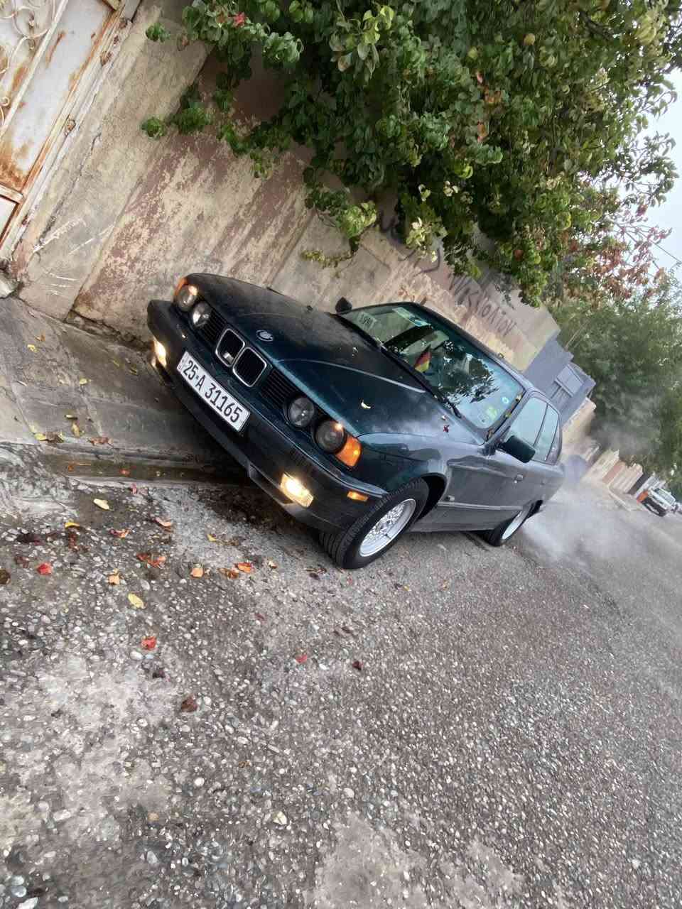 ‏ سلام عليكم بي أم للبيع 520 كير عادي محرك كبس سيارة كهربائيات كامل تبريد تدفئة ثانوية ثانوية جديد دفتر بنزين سيارة جاهزة من كل شيء سيارة بدون ضربة بس صبغ جمالية الرقم كركوك الهاتف*********** سعر 65 وبي مجاللل الطيبين موديل 93 جامعة كهرباء
