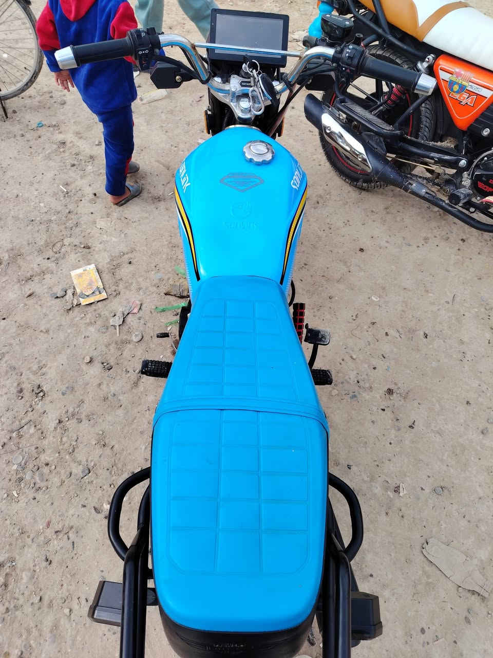 سلام عليكم دراجه موديل 2025 صار 3 اشهر من انشدت دراجه اخت زيرو
بعد احله من صور بس صفحه مابيها وكعه اي نقص مابيها 
السعر 800 بيها مجال المكان سامراء حي المثنى مكلف بل 
نشر رقم 📱 صاحب الدراجه *********** لحد ايراسل خاص ماجاوب
