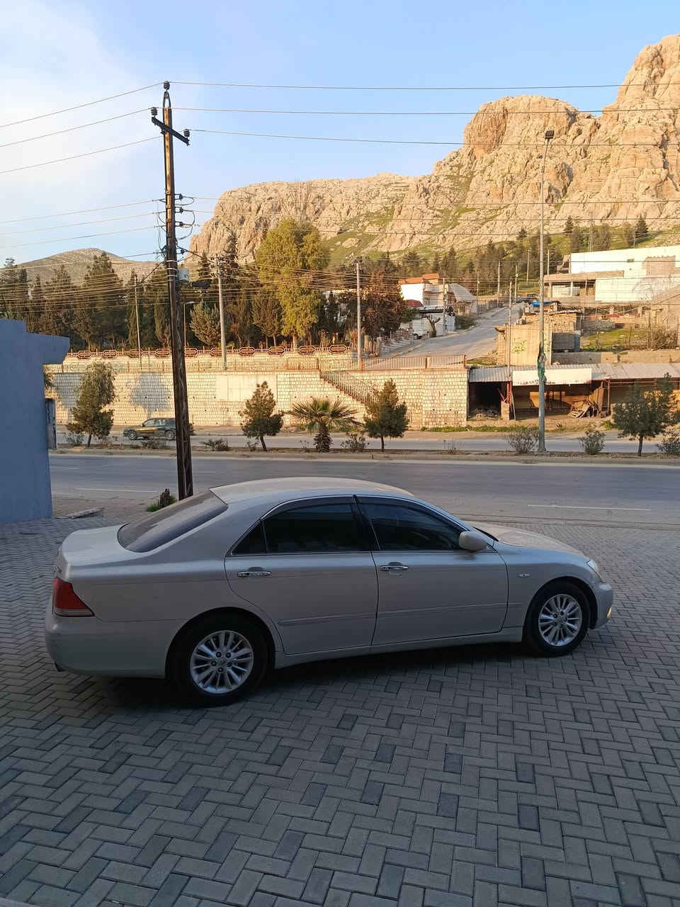 شاهینە بەحری ۲۰۰٥ بڕاوە ناو زەرد
کامل مەسرەف 
بێدەعمو لێدراوی بێ چاڵو شخوت 
بێ تەقەو ڕەقە 
هەردوو جامی هەڵگیراوە تەبریدی سادو گەرمی بەشەرت 
چوار تایەی لۆکی لەژێرە 
دو پارچە بۆیاخی ئەو روپای هەیە بێ ناو گرتن 
سعری ٤٥ گەڵاو معامە 
شوێن سەیدسادق ***********
ئەدمین
