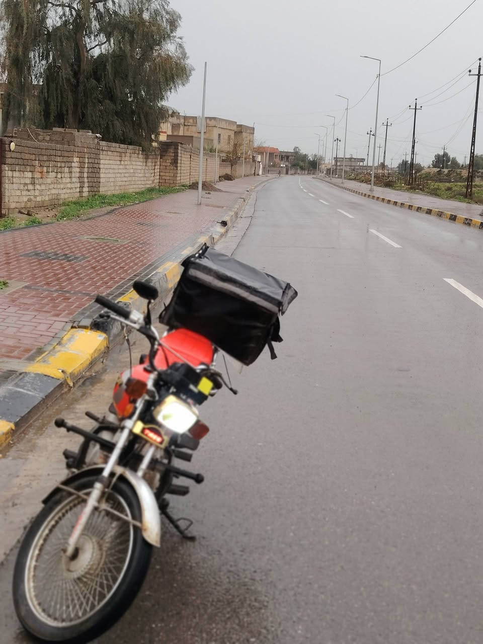 السلام عليكم ماطور تايكر موديل  2020. نضافه كدام العين شغال كامل السعر 500اتصل ***********  عنوان جنوب الموصل كياره
