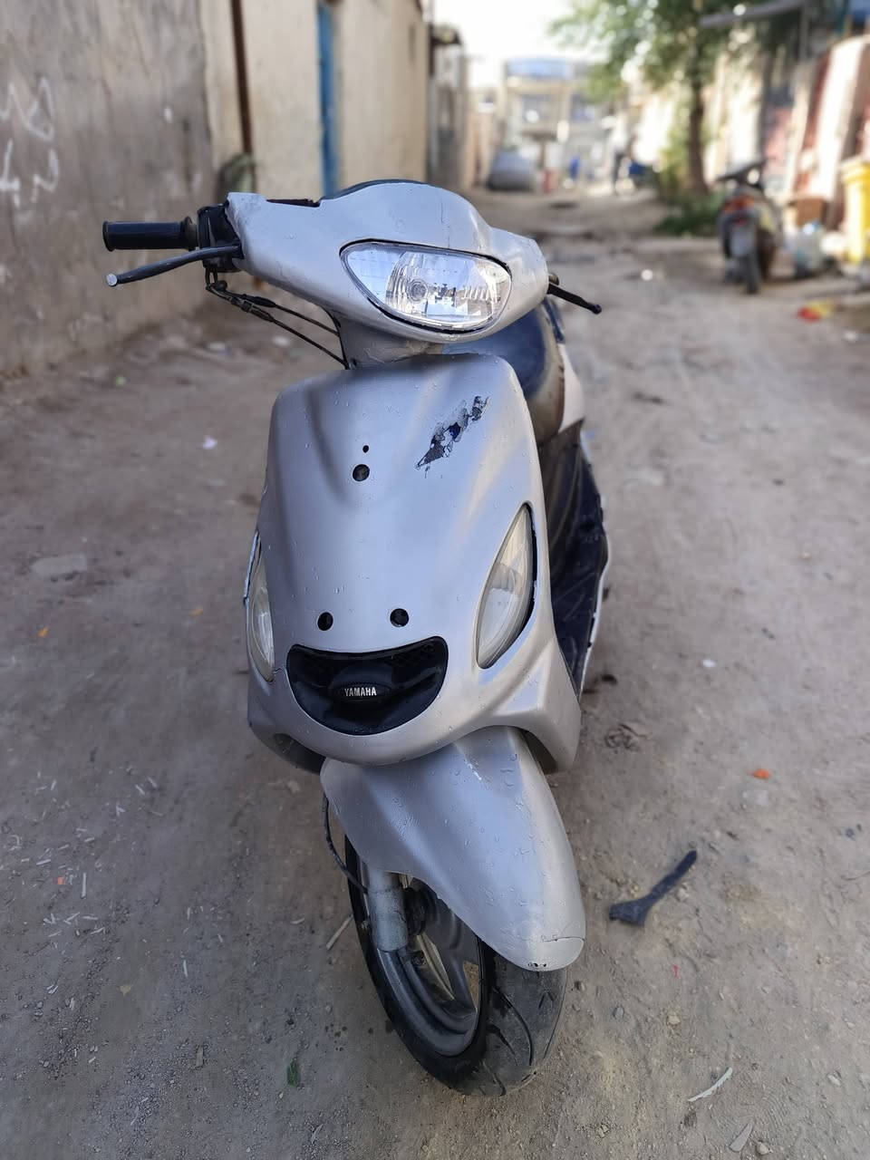 سلام عليكم درجة اكزز لبيع نضيفه كلشي شغال بيه سلف هندر عوزه باتري لايت مكينه ناعمه  شلعه حلوه سعره مناسب 180مكان ناصريي مركز وشراي ***********يتصل عله رقم
