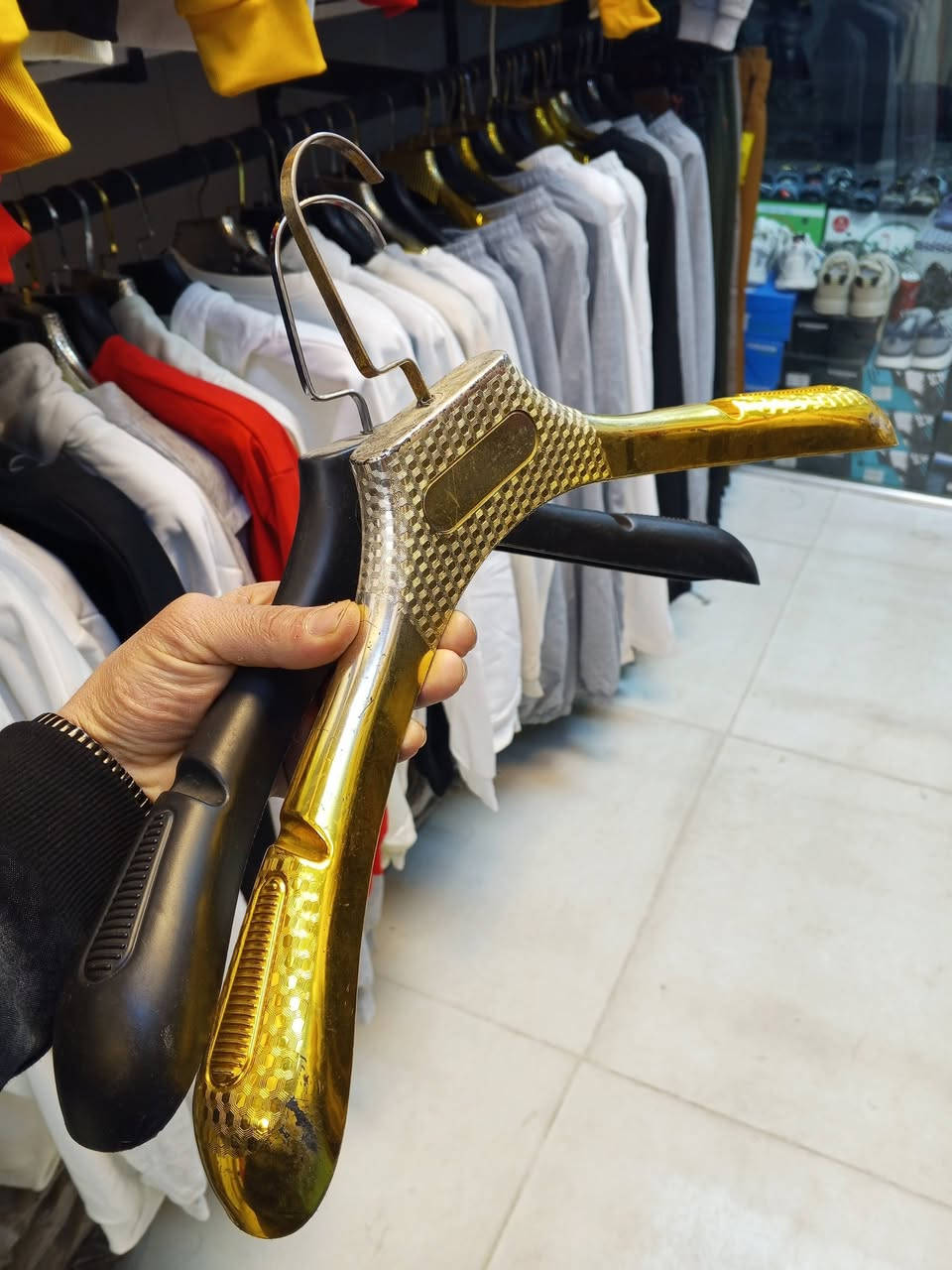 عندي 475تعلاكه مستخدمات نضيفات كلش بيع شلع فقط

واني بل خدمه 

***********
