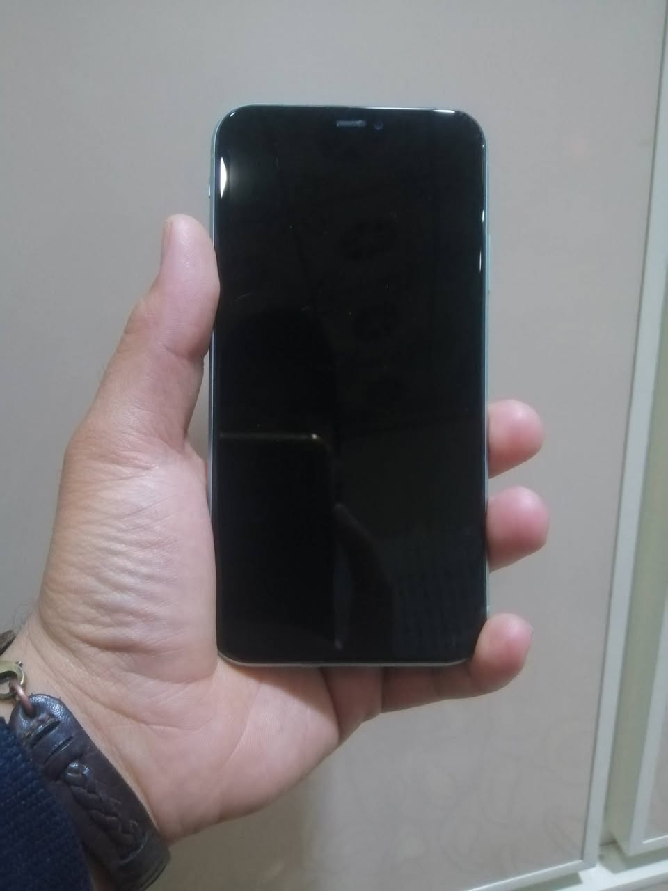 ايفوان 11ع لبيع جهاز جديد ذاكره 64
شاشه بلاديه بس فيس ايدي واكف
مبدل فقط بطاريه 100
سيمكارت شغال وي فاي شغال كامراته فول دمعه تصويره
السعر ١٦٠ وبيه مجال ***********
