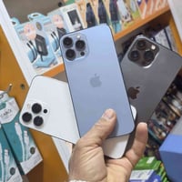 13 برو ماكس مكفول وضمان اسبوع ذاكرة 256 بطارية 90 السعر 690 الف  للتوا...