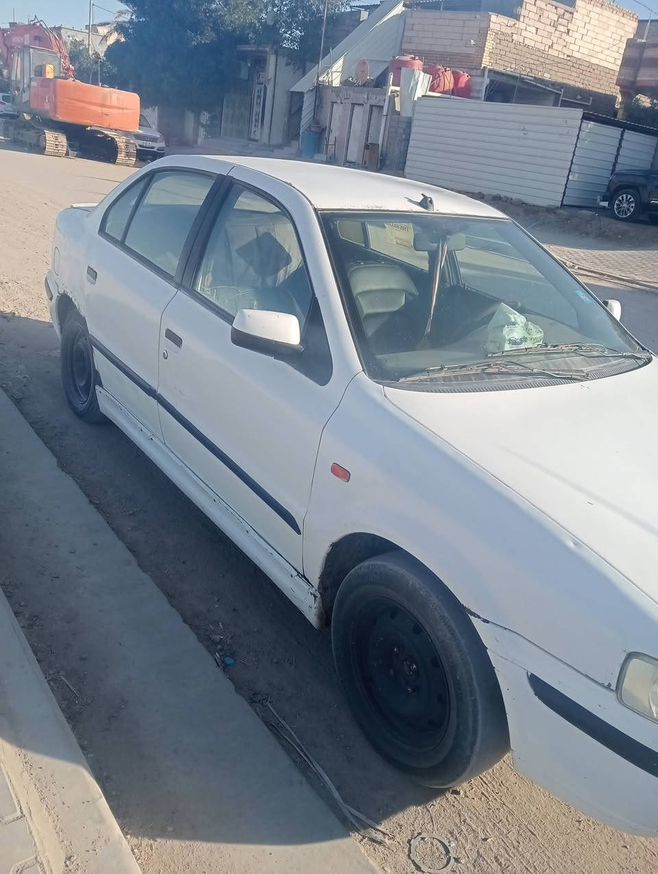 السلام عليكم سمند 2011 سيارا كشر شوفت عينك مكينه كير فرنسي توا شادهن شرط ترايك 160 نعومه بل مشي ورزانه تجس وتشوف اذا شفت غير هذا الحجي كروتك علي رقم بصرا راعيه يمي تجي وكعدك ويا تسولف تريد تحويل تريد وكاله سعر مطلوب بيه (33) وبيه مجال مكاني بصرا قرنه رقمي *********** متواجد نت ورصيد واعتذر عن الاطاله ♥️
