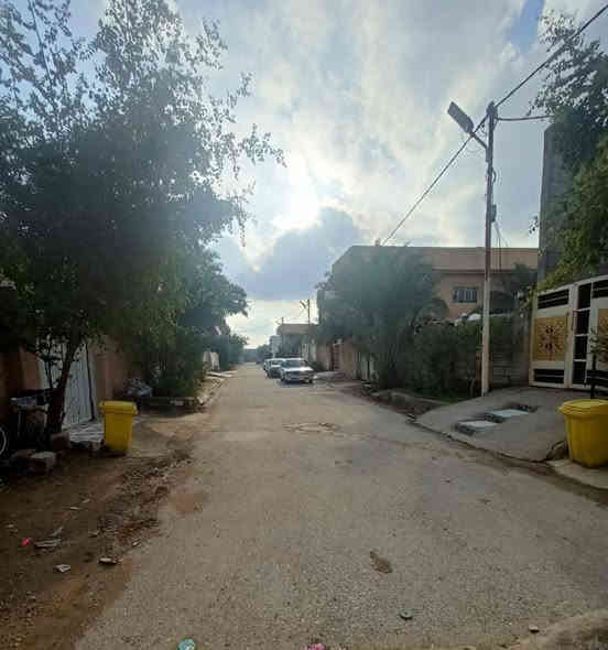 دار مميز للبيع طابو ملك صرف
على الفرع الأول من الشارع العام (بغداد – كركوك)
موقع يجمع بين السكن الراقي والاستثمار الناجح.

📍 ديالى – الخالص – هبهب – حي اليرموك
📐 المساحة: 130 م² | واجهة 6.50 م
🏠 طابق واحد – تصميم عملي ومريح

🧱 يتكون من:
استقبال واسع – صالة – مطبخ – غرفة نوم
مجمع صحيات + صحيات خارجية

⭐ مميزات إضافية:
✔ شارع عام
✔ قريب من جميع الخدمات
✔ يوجد قرض إسكان (التسديد الشهري على البائع)

🟩✅️𝙒𝙝𝙖𝙩𝙨𝘼𝙥𝙥 
أو اتصال 📞
للتواصل والمعاينة الجاد فقط:
***********
(علي الشمري)
