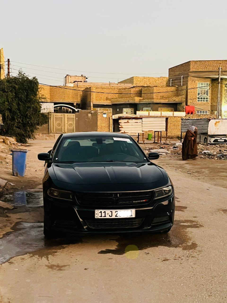 السلام عليكم جارجر 22 اصل للبيع 

كفاله عامه تقرير تعمل وتسير ماشيه70 الف ميل شرط الفحص رقم بغداد تحويل ثاني يوم تخم تاير جديد كير ومكينه كفاله السعر 250 وبيها حك الجيه 
باقي التفاصيل ***********
***********‬
