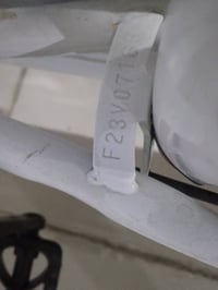 بيدي امتياز • حجم ٢٦ • ابيض