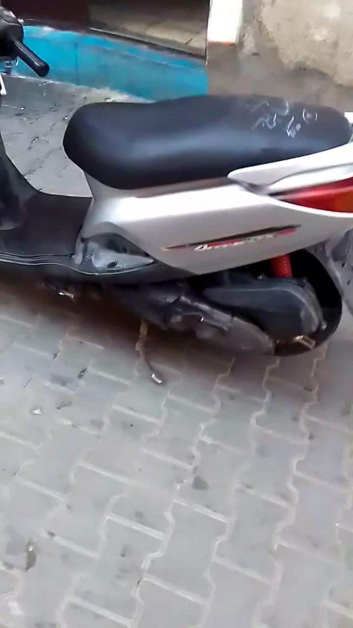 بغداد باب الشرقي ابريز نظيفه اي خلل ما بيها سعر منتصل على الرقم 700.                   +964 774 423 6559


**إذا كنت صاحب هذا الإعلان وتريد حذفه لأي سبب، رجاءا أرسل رسالة إلى الدعم الفني**
