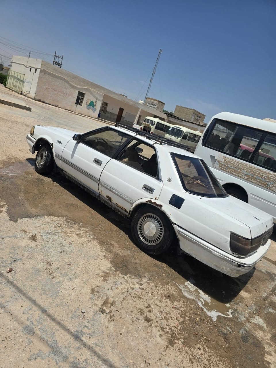 السلام عليكم سياره هاتوب للبيع رقم نجف بسمي المكان ديوانيه غماس السعر 30 وبيها مجال للطيبين موديل 91 للتواصل الأتصال ***********
