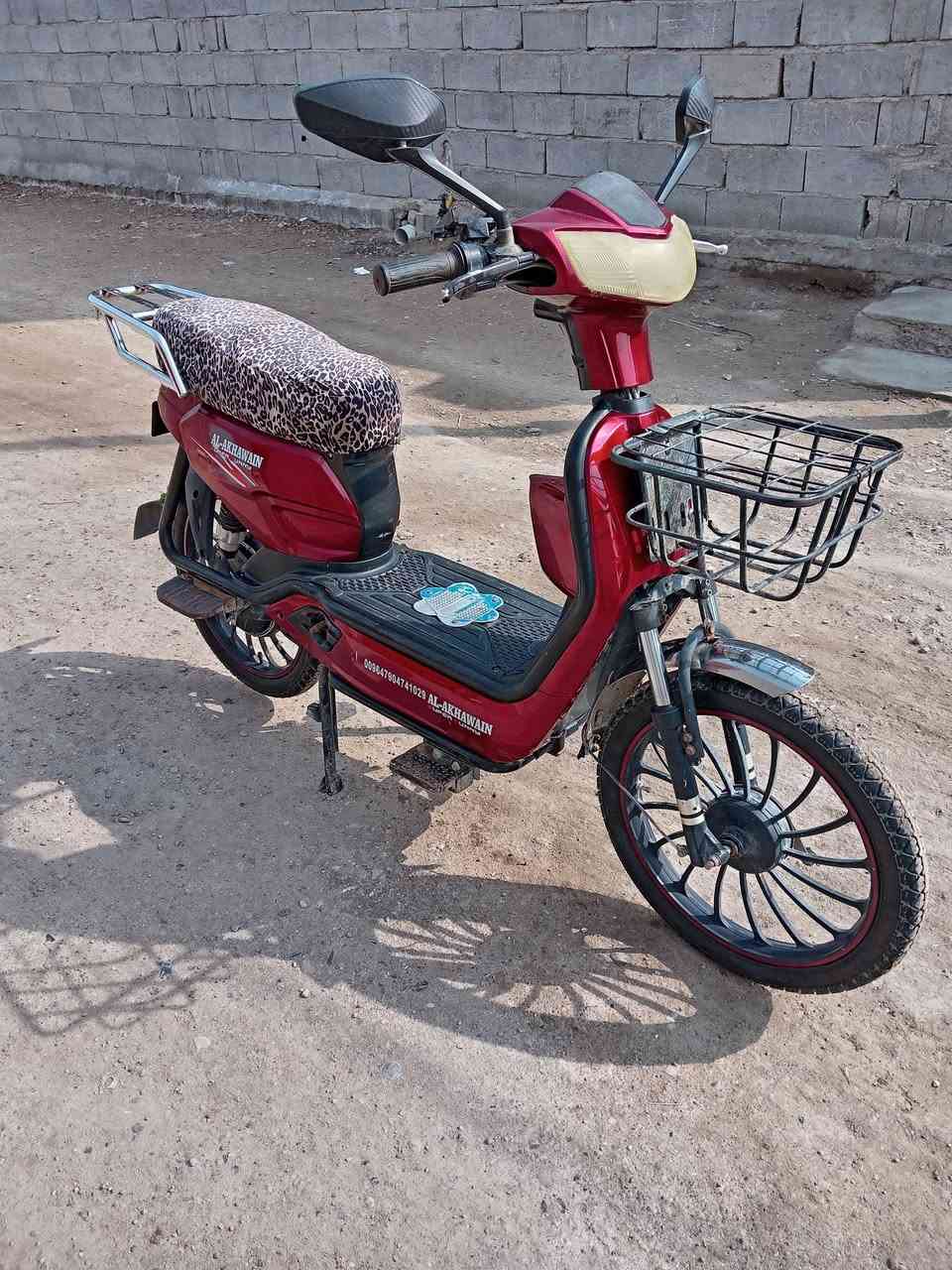 دراجه شحن للبيع السعر 250وبيها مجال  بطاريات تخم جديد  ع فحص مكاني فلوجه للاستفسار الاتصال ***********
***********
